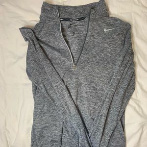 NIKE dri-fit sweater